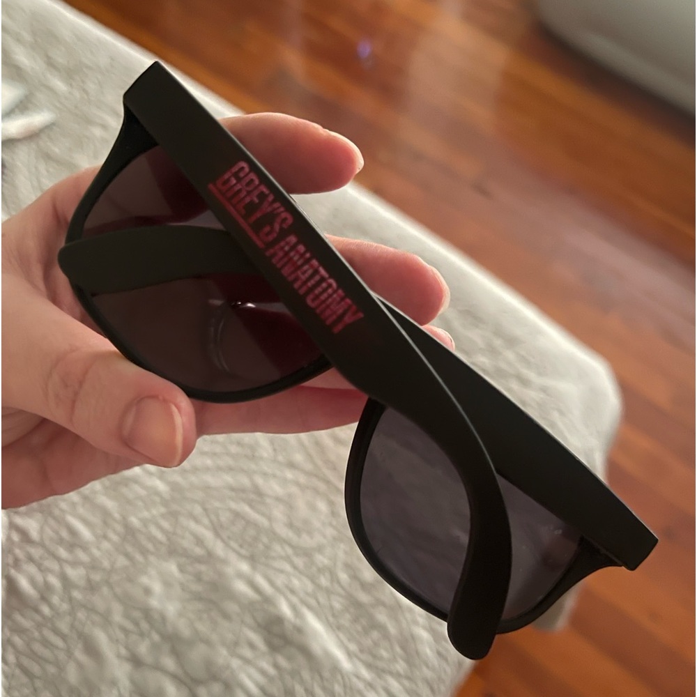 Greys Anatomy Sunglasses Shades Black And Red Design Used
